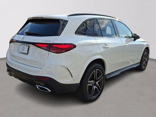 Polar White 2026 Mercedes-Benz GLC 300 Base 4MATIC