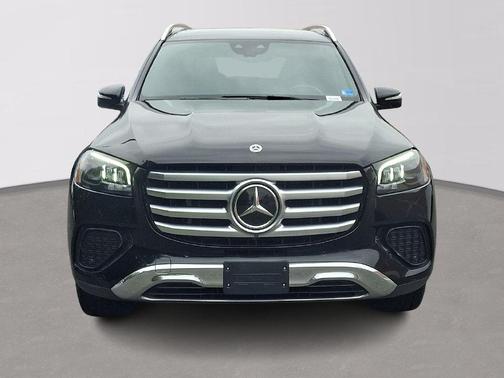 Black 2025 Mercedes-Benz GLS 450 4MATIC