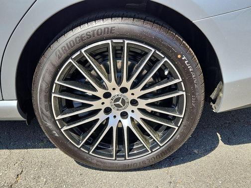 Cirrus Silver Metallic 2026 Mercedes-Benz C-Class C 300 4MATIC