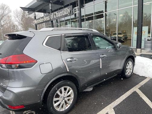 2018 Nissan Rogue SV