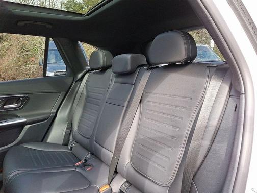 2025 Mercedes-Benz GLC 350e Base 4MATIC