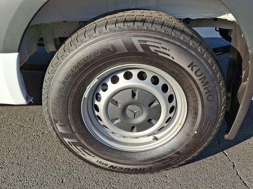 2026 Mercedes-Benz Sprinter 2500 High Roof