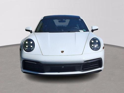 2021 Porsche 911 Carrera