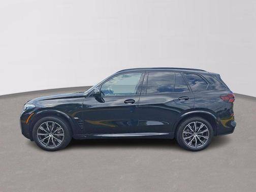 Black Sapphire Metallic 2026 BMW X5 xDrive40i