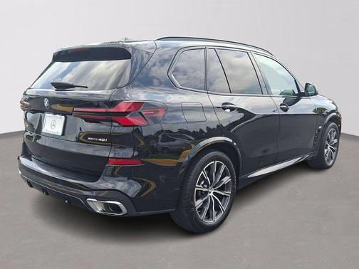 Black Sapphire Metallic 2026 BMW X5 xDrive40i