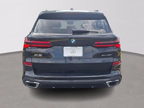 Black Sapphire Metallic 2026 BMW X5 xDrive40i