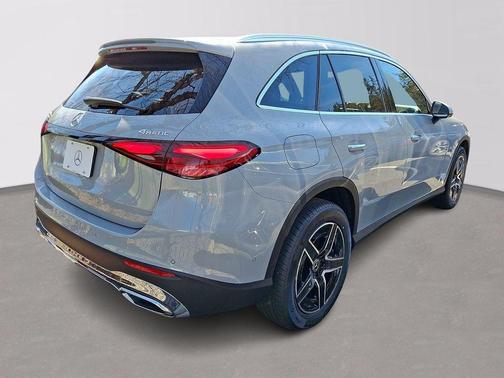 Alpine Gray 2026 Mercedes-Benz GLC 300 Base 4MATIC