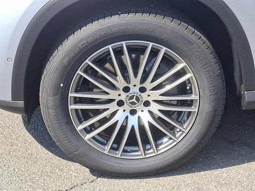 2025 Mercedes-Benz GLC 300 Base 4MATIC