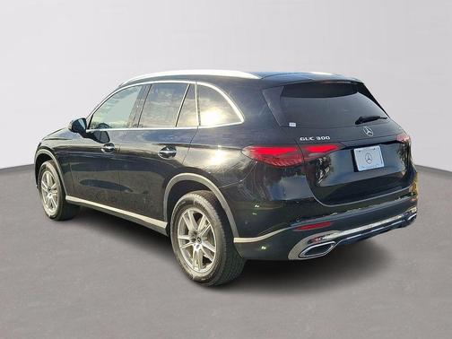 2023 Mercedes-Benz GLC 300 Base 4MATIC