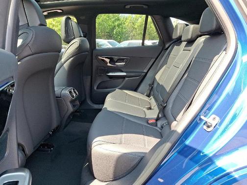 Starling Blue Metallic 2027 Mercedes-Benz GLC 300