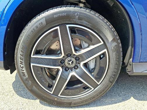 Starling Blue Metallic 2027 Mercedes-Benz GLC 300