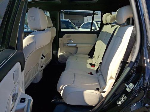 2026 Mercedes-Benz GLB 250 Base 4MATIC