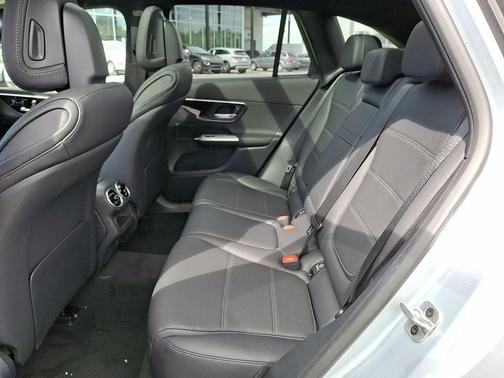 2026 Mercedes-Benz GLC 350e