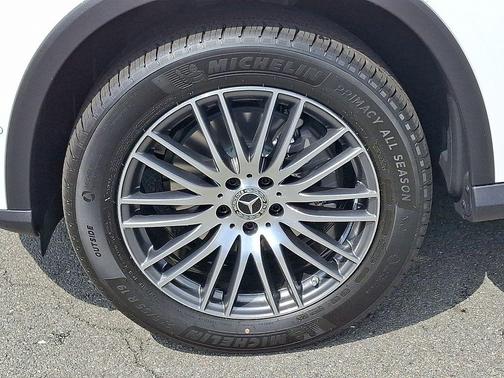 2025 Mercedes-Benz GLC 300 Base 4MATIC