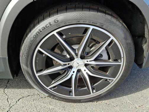2026 Mercedes-Benz AMG GLA 35 Base