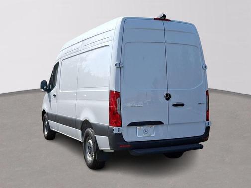 2025 Mercedes-Benz Sprinter 2500 Standard Roof