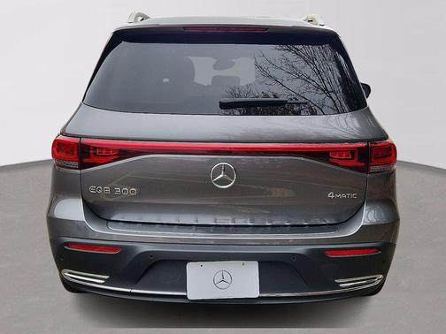 2023 Mercedes-Benz EQB 300 Base 4MATIC