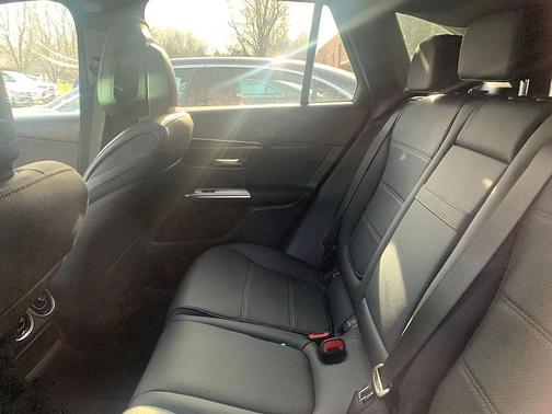 2026 Mercedes-Benz GLC 300 Base 4MATIC