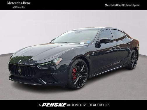 Nero Noctis 2022 Maserati Ghibli Modena