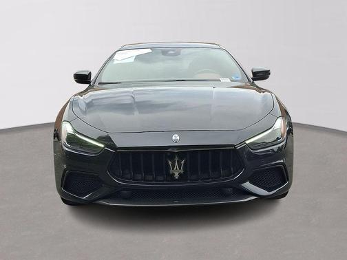 Nero Noctis 2022 Maserati Ghibli Modena