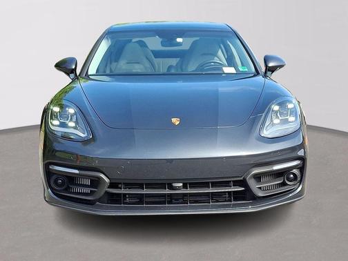 2023 Porsche Panamera 4 Platinum Edition