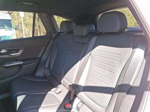2025 Mercedes-Benz GLC 300 Base 4MATIC