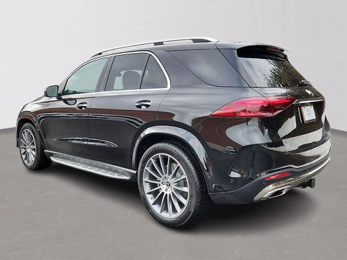 Obsidian Black Metallic 2026 Mercedes-Benz GLE 450 4MATIC