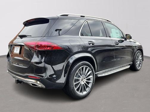 Obsidian Black Metallic 2026 Mercedes-Benz GLE 450 4MATIC