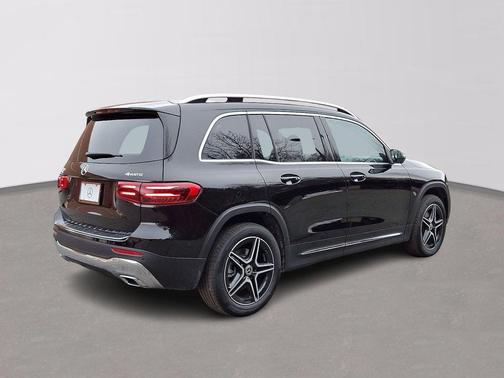 2026 Mercedes-Benz GLB 250 Base 4MATIC