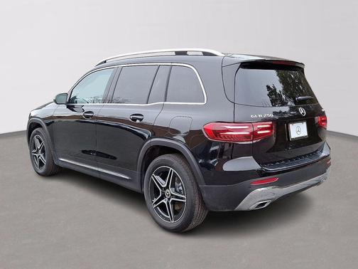 2026 Mercedes-Benz GLB 250 Base 4MATIC