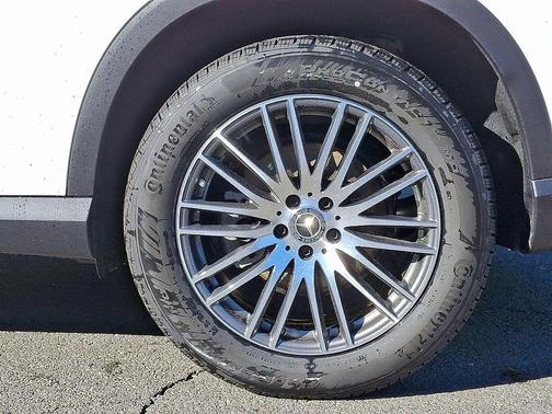 2025 Mercedes-Benz GLC 300 Base 4MATIC
