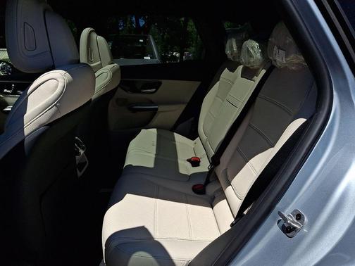 Cirrus Silver Metallic 2026 Mercedes-Benz GLC 300 Base 4MATIC