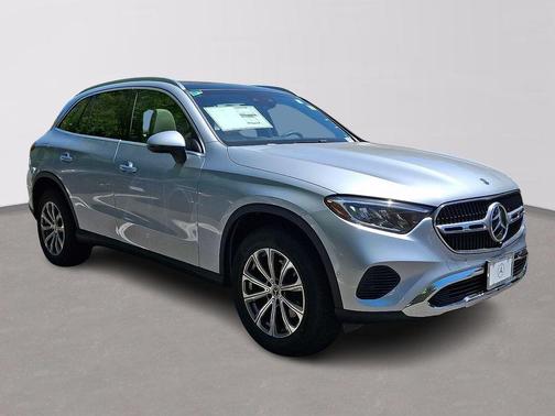 Cirrus Silver Metallic 2026 Mercedes-Benz GLC 300 Base 4MATIC