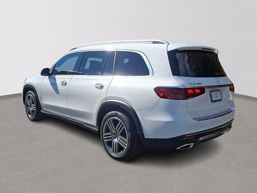 2026 Mercedes-Benz GLS 450 4MATIC