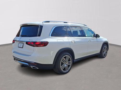 2026 Mercedes-Benz GLS 450 4MATIC