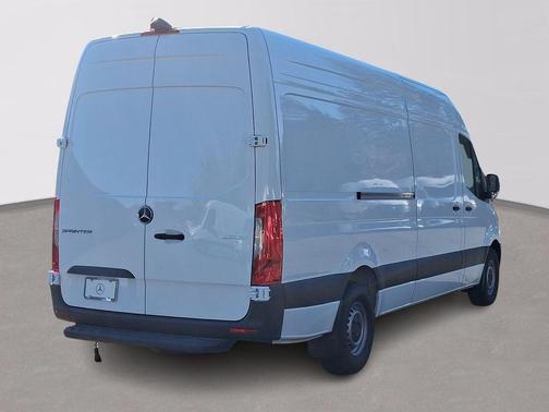 2025 Mercedes-Benz Sprinter 2500 High Roof