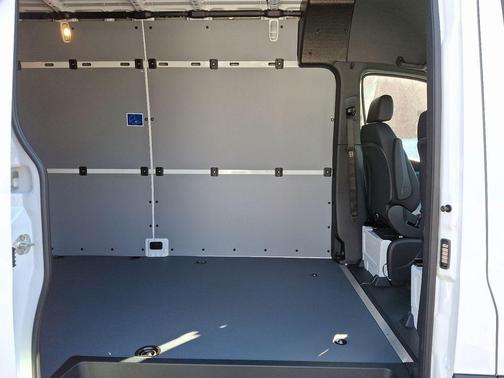 2025 Mercedes-Benz Sprinter 2500 High Roof