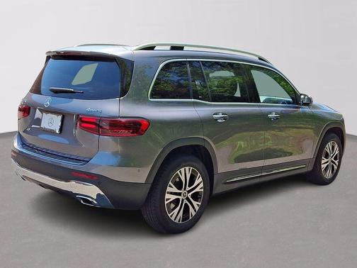 Metallic 2026 Mercedes-Benz GLB 250 Base 4MATIC