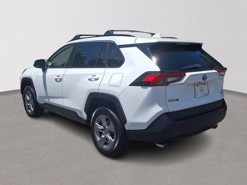White 2022 Toyota RAV4 Hybrid XLE