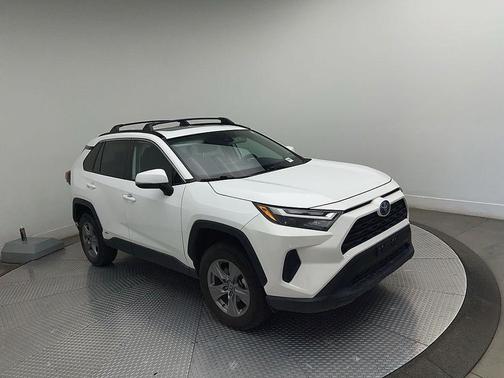White 2022 Toyota RAV4 Hybrid XLE