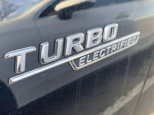 2026 Mercedes-Benz AMG GLC 43 Base