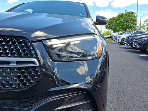 Obsidian Black Metallic 2026 Mercedes-Benz GLE 450 4MATIC