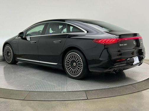 Photo 4 of 47 of 2022 Mercedes-Benz EQS 580 Base 4MATIC