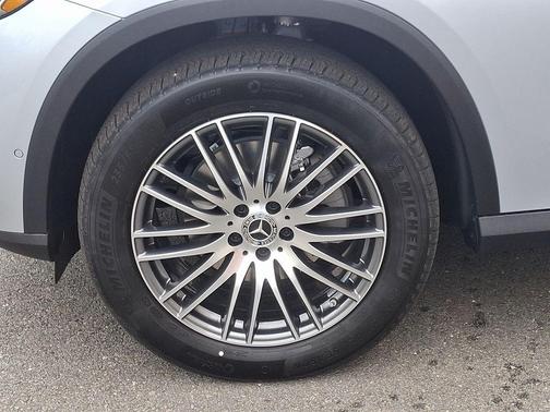 2025 Mercedes-Benz GLC 300 Base 4MATIC