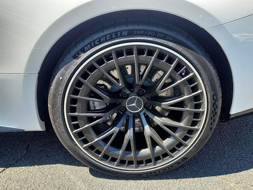 2026 Mercedes-Benz AMG CLE 53 Base