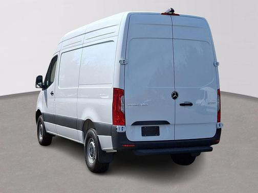 2025 Mercedes-Benz Sprinter 2500 Standard Roof