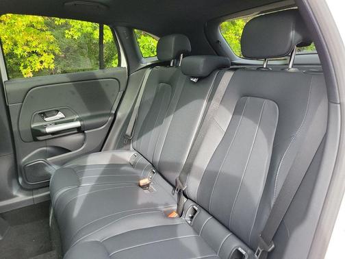 2025 Mercedes-Benz GLA 250 Base 4MATIC