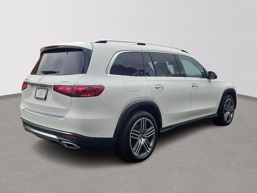 2025 Mercedes-Benz GLS 450 4MATIC