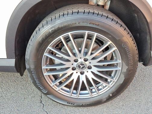 2026 Mercedes-Benz GLC 300 Base 4MATIC