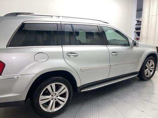 Iridium Silver Metallic 2011 Mercedes-Benz GL-Class GL 450 4MATIC